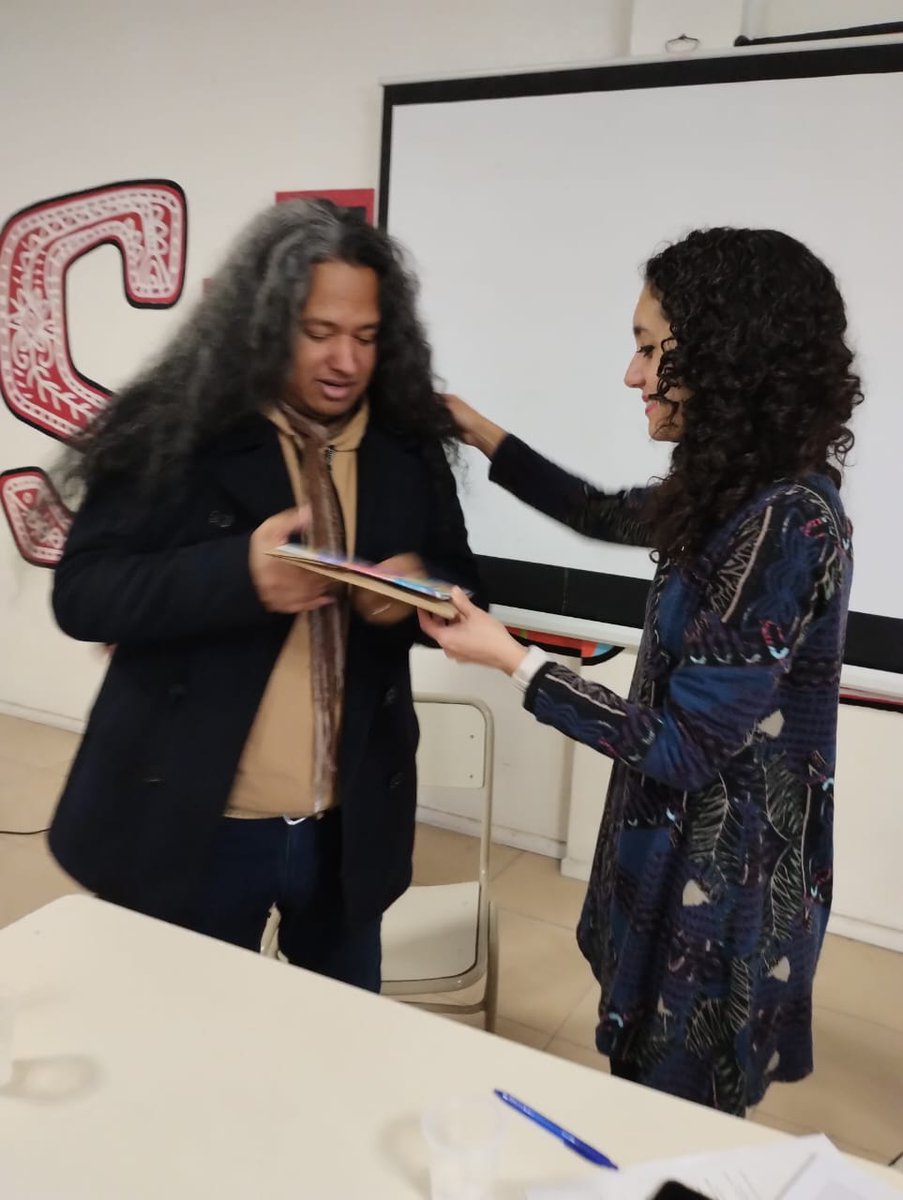 lulitagodoy's tweet photo. Hoy tuve el gustazo de conocer y escuchar a @lezcanowalter , qué experiencia luminosa... https://t.co/qt5mX3Zg2X