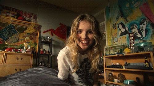 PopCulture2000s's tweet photo. cassie https://t.co/zQE9dogy1l