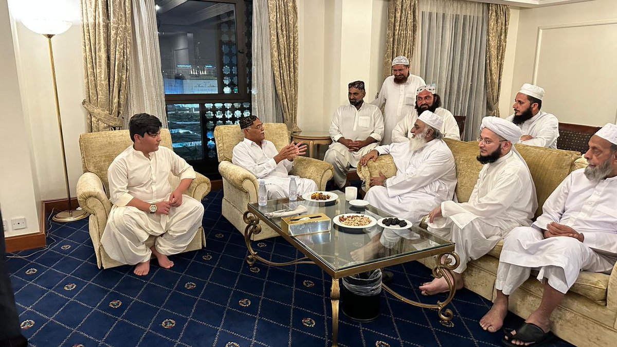 stpinfocell's tweet photo. سندھ ترقی پسند پارٹی کے چیئرمین ڈاکٹر قادر مگسی نے مدینہ منورہ میں جمعیت علمائے اسلام کے سربراہ مولانا فضل الرحمان سے ملاقات کی۔
 پاکستان اور سندھ کی سیاسی صورتحال پر تبادلہ خیال۔
@QadirMagsiSTP
@MoulanaOfficial https://t.co/djJRyY5GUM