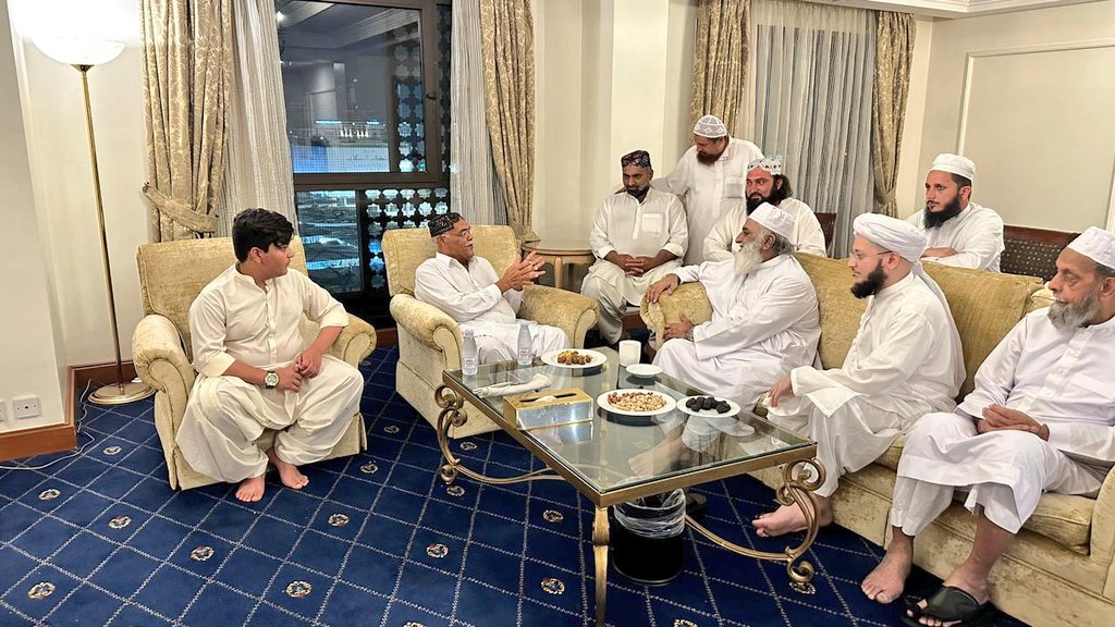 stpinfocell's tweet photo. سندھ ترقی پسند پارٹی کے چیئرمین ڈاکٹر قادر مگسی نے مدینہ منورہ میں جمعیت علمائے اسلام کے سربراہ مولانا فضل الرحمان سے ملاقات کی۔
 پاکستان اور سندھ کی سیاسی صورتحال پر تبادلہ خیال۔
@QadirMagsiSTP
@MoulanaOfficial https://t.co/djJRyY5GUM