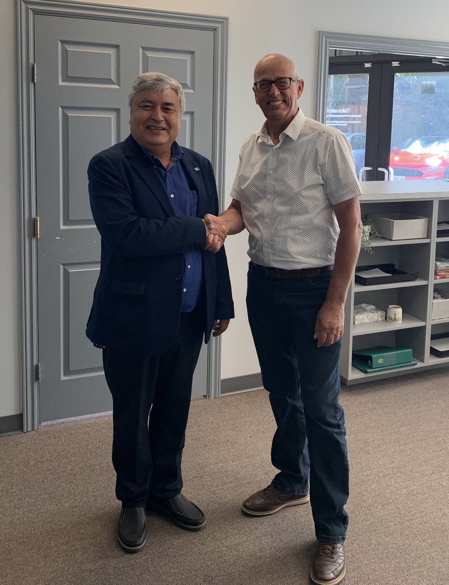 takovanpopta's tweet photo. It was an honour to meet Mehmet Tohti, head of the Uyghur Rights Advocacy Project @Uyghuradvocacy and learn more about their justice and human rights work here in Canada. Thank you, @dylanjenkinson, for the introduction! 

#Uyghur #humanrights #UyghurGenocide https://t.co/1ERwXCSmzr