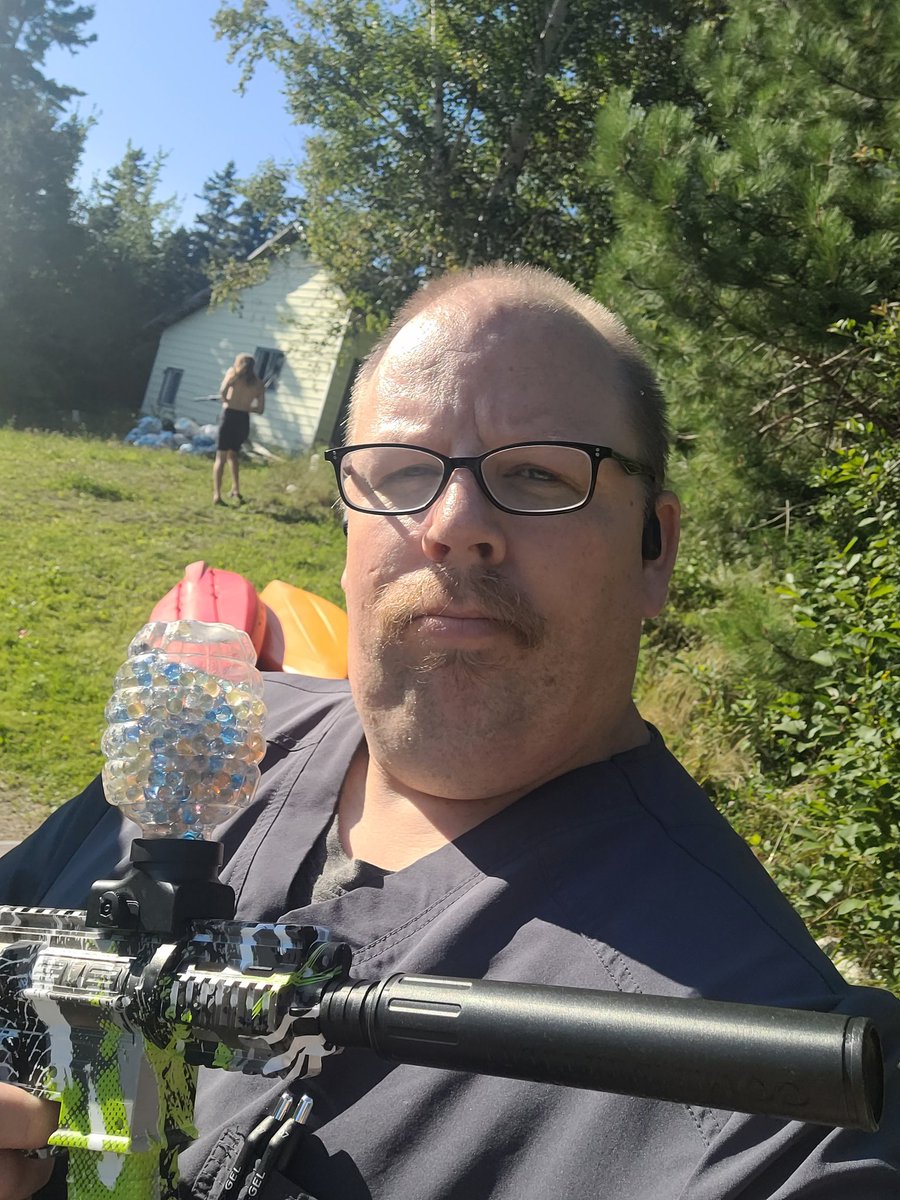 Aaron Pauley tweet media