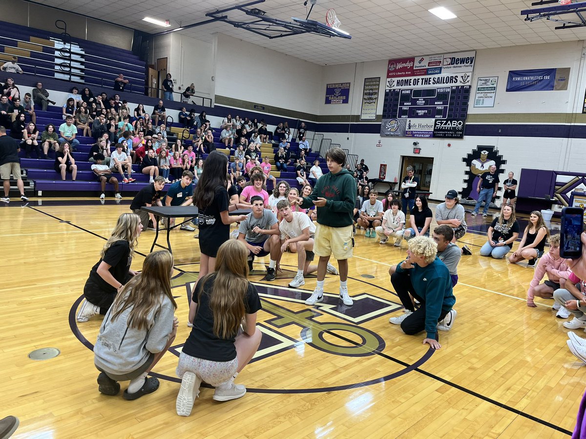 VHS Class of 2024 tweet media