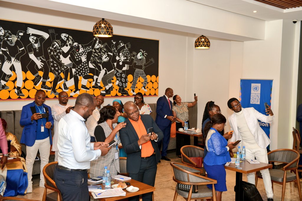 PNUDCameroun's tweet photo. For the youths, the #UNDPInnovationTalks platform has revived their dreams for greatness; #FutureBillionaires.

Mr. @aliouMdia lauded the entrepreneurs for the meaningful ideas shared &amp; recommitted UNDP's engagement to mobilising stakeholders &amp; initiatives for lasting solutions https://t.co/mJaJFSQGi4