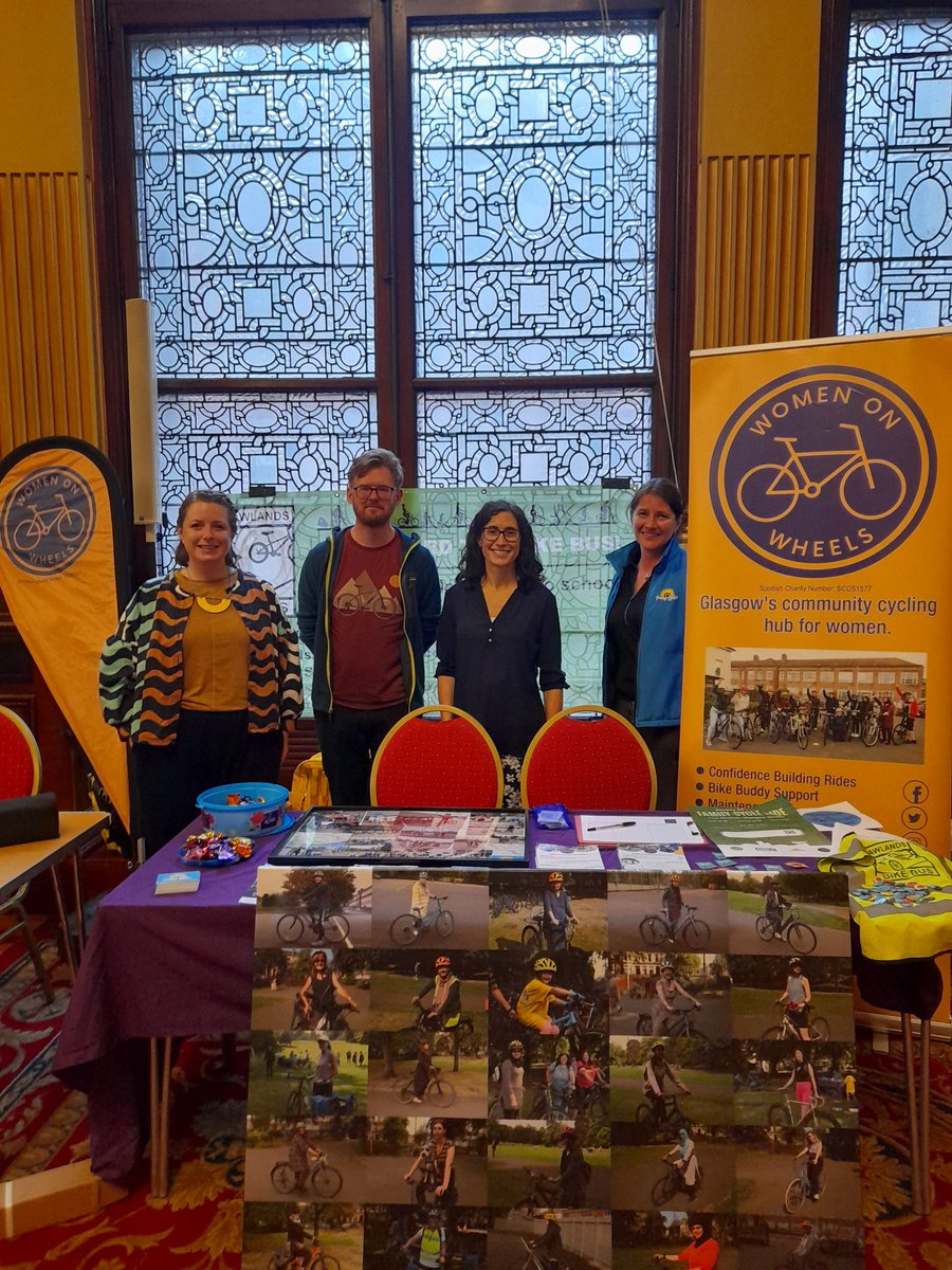 We had a lovely evening at the City Chambers tonight with @WomenonWheels_ @BikeBusShaw @kidicalmassglas @P4F_Scotland telling people about all things cycling.  

Thank you to @GCParentsGroup for organising and for inviting us along!