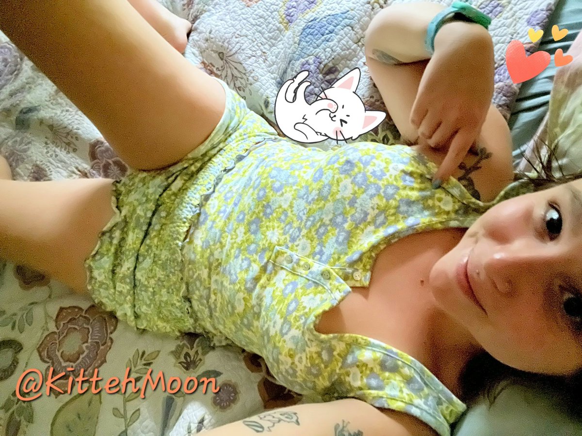 Ranger401's tweet photo. It's been a few weeks, but it's time to let @KittehMoon know that she's still the prettiest, smartest, most adorable woman I know, and she is still my #WCW. https://t.co/mbwbzsqpnu