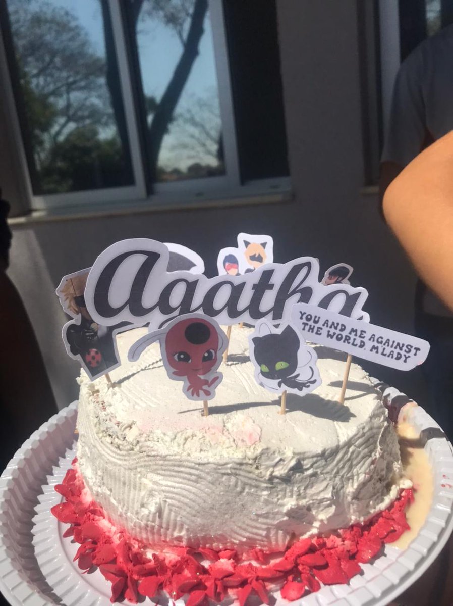 mariahiscoding's tweet image. O bolo pos cataclisma