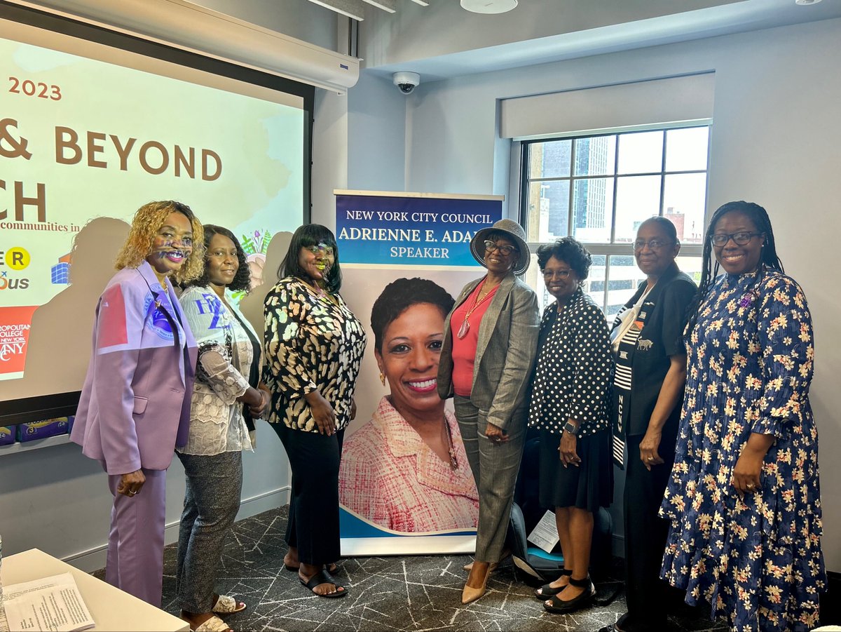 NYCSpeakerAdams's tweet photo. Improving maternal health outcomes has been a top priority of our women-majority @NYCCouncil.

This weekend, my office brought birth and postpartum professionals together to discuss how to best support birthing people and take action to address inequities in maternal health. https://t.co/QmV0UdSOQK