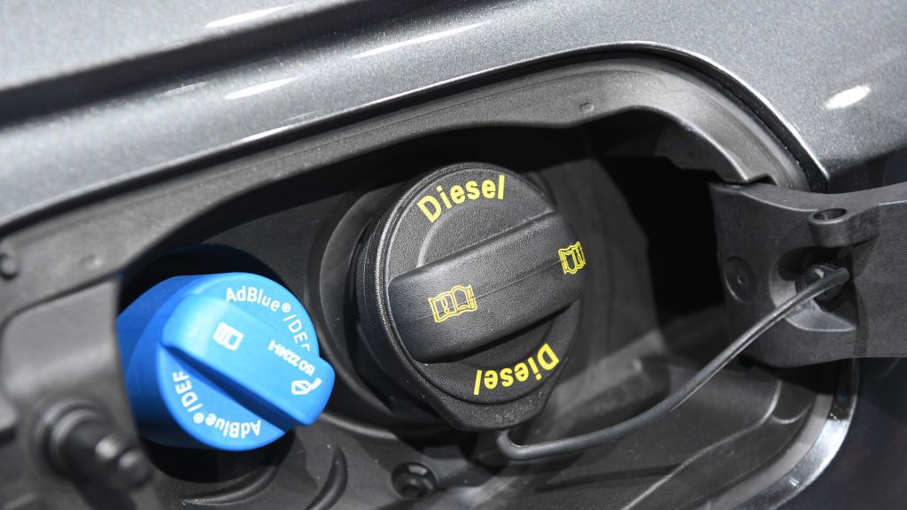 einhandermx's tweet photo. El AdBlue es un sistema diseñado para reducir la emisión de partículas NOx presente en los gases generados por los motores de combustión diésel.

Servicio de anulación de sistema AdBlue para vehiculos diesel, disponible en nuestro taller en cdmx 😎.

#ADBLUE  #rodgarage https://t.co/wvM2mVMIzG