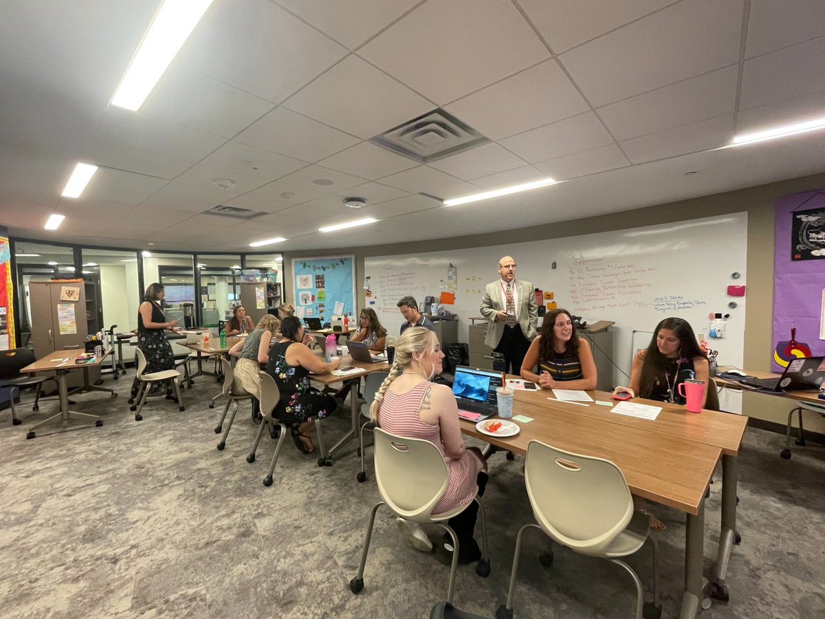 Morton lives up to the ideal of EVERY student succeeding. Bootcamp #2: Morton's EL Program Landscape was packed with actionable strategies, well attended, and collaborative. #mortonpride #orgullomorton @Frohough <a href="/gladlylearn/">Megan Delaney</a> <a href="/Xmbustamante/">Xiomara Bustamante</a>