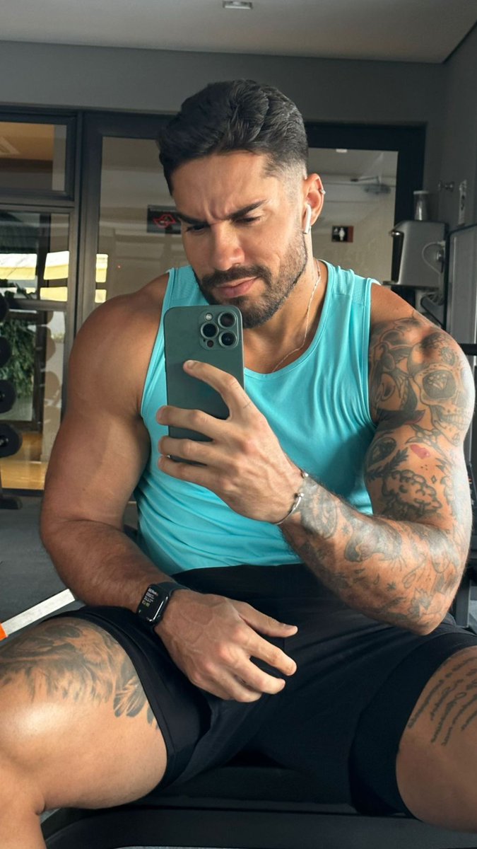 InfosArcrebiano's tweet photo. O treino dessa quarta de vocês já está pago ? 🔥🥵 #TeamBil https://t.co/9Vx0fnQ0ag