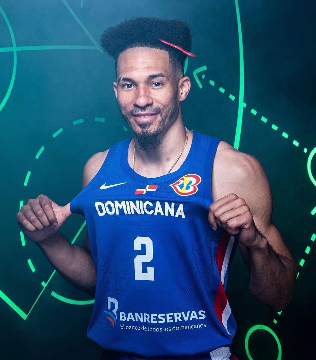 No superó esta pose! 🤣🤣

Klk Rigoberto Mendoza en la casa. 🇩🇴😤

📸 (FIBAWC)