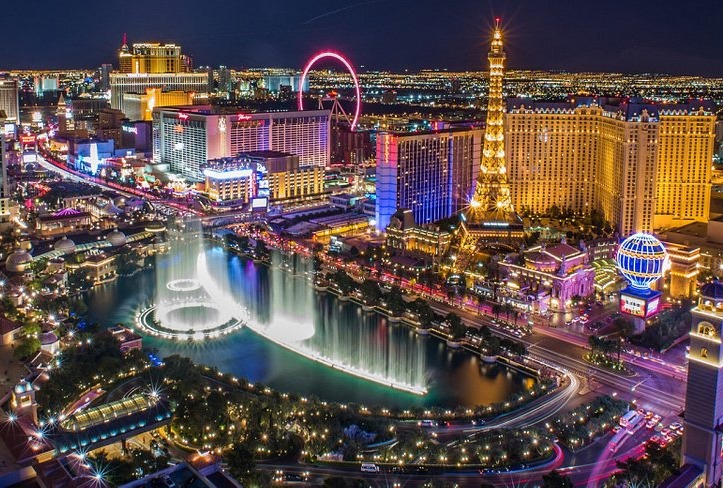 🌆 It's time to ditch the ordinary and embrace the extraordinary! 

Fact: 80% of travelers who collaborate with travel advisors have unforgettable and unique experiences.  

Let's create your Las Vegas story with a touch of magic
#CrystalsTravels #BeyondOrdinary #TravelToLasVegas
