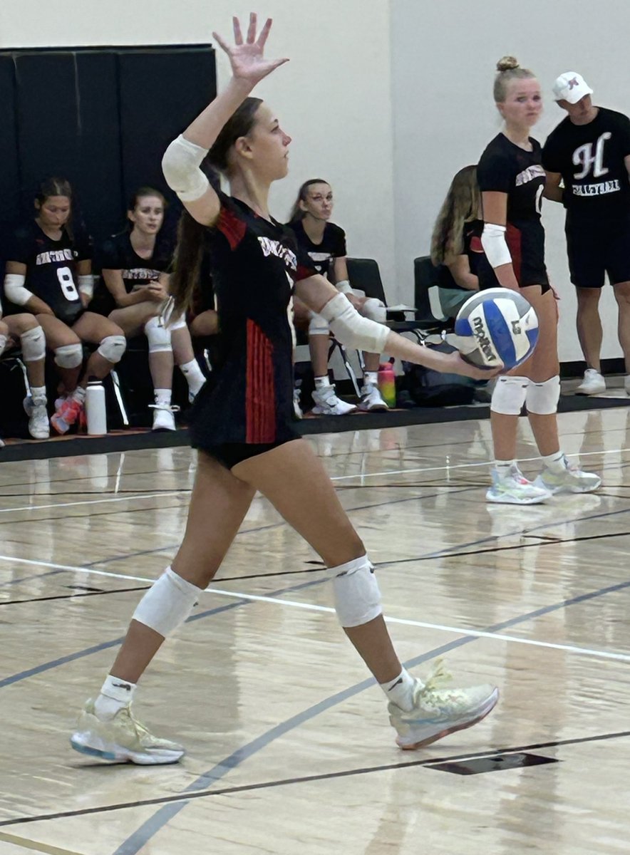 BlazeVBDirector's tweet photo. Shout out to Hannah Moua, Ashlie Sippola, Ava Godfroy, &amp; Becca Krause for their great play at the JV Fall Classic in Kaukauna today.  It was great to see you all again! 🏐 #betheflame #wiblaze #volleyball https://t.co/4FYwHhW0tc
