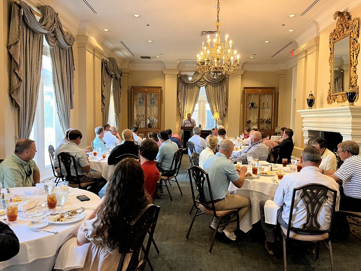 AlabamaAGC1's tweet photo. Enjoyed having Gordon Stone, Mayor of the Town of Pike Road, address our Central Section today! #AGC #PikeRoad https://t.co/304iezTP5c