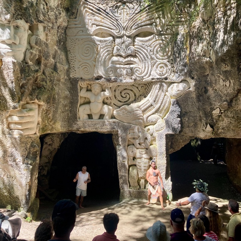 ContemporaryHum's tweet photo. ✧ LES LAPIDIALES, PORT D’ENVAUX ✧

Over the weekend HUM's Director Pauline Autet visited James Webster &amp; Paora Toi Te Rangiuaia (Ngāti Porou) who are both in residency at Les Lapidiales in France, a former stone quarry turned into a sculpture park over twenty years ago.