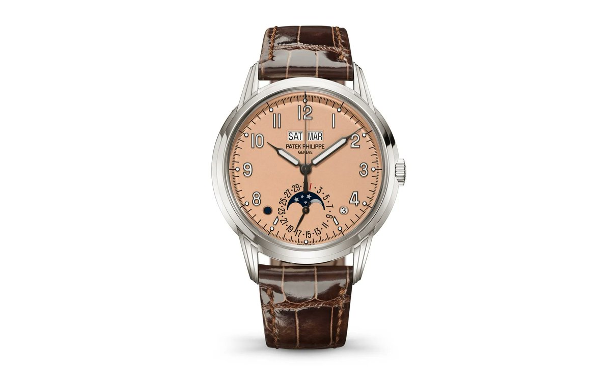 WatchShowcase's tweet photo. This #PatekPhilippe Grand Complications has an interesting cream-lacquered dial that definitely  feels different from other #watches. Do you love it? Hate it? Or fall somewhere in between? #watchoftheday #wotd https://t.co/Au5NwMuhTD
