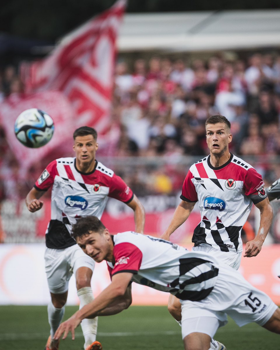 🤷‍♂️ 3.Liga im Sportpark Höhenberg 😴👀

<a href="/viktoria1904/">FC Viktoria Köln 1904</a> - 0
<a href="/rwe_esports/">Rot-Weiss Essen Esports</a> - 0

#Essen #Köln #Viktoria #rwe #3liga