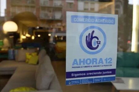 Se actualizaron las tasas del programa Ahora 12
 
El nuevo esquema de tasas directas, a cobrar en un plazo de 10 días hábiles de realizada la venta es el siguiente:
 
3 cuotas: 10,24%
6 cuotas: 18,87%
12 cuotas: 32,97%
18 cuotas: 43,80%
24 cuotas: 52,21%.