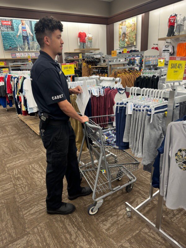 The PPB Cadets participated in Shop with a Cop event this morning at <a href="/FredMeyerStores/">Fred Meyer</a>, helping out kids from the community.. #ppbcadets