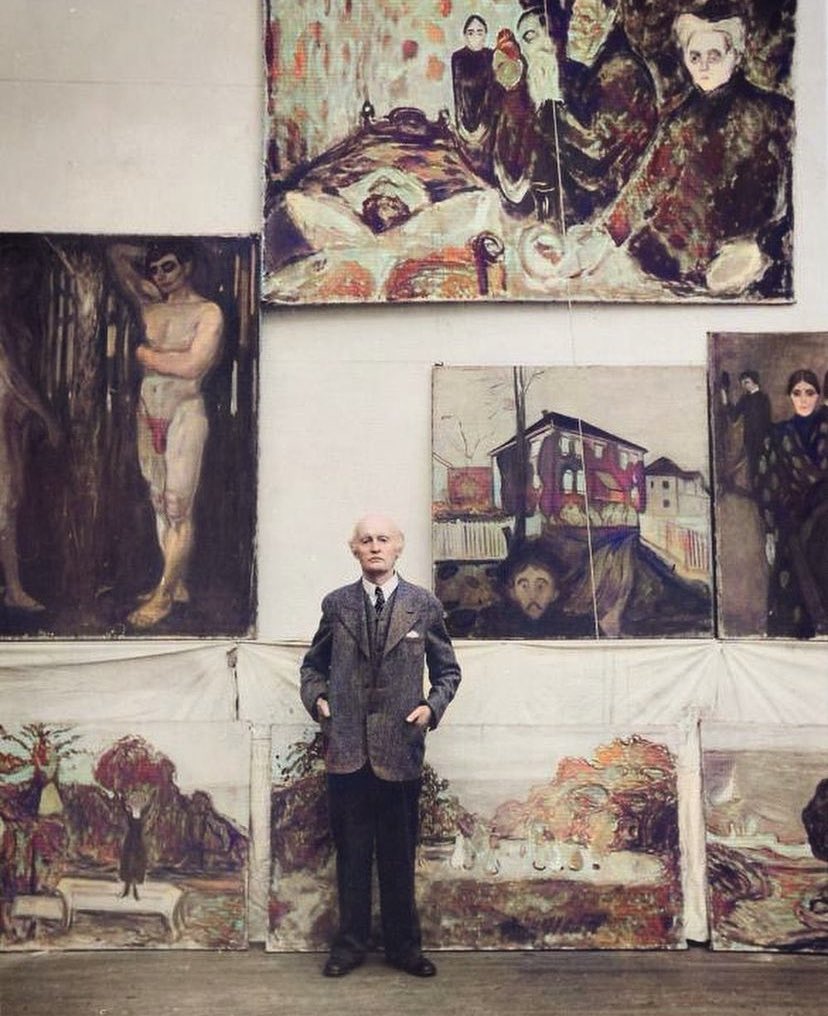 thehopperprize's tweet photo. Edvard Munch in his studio. https://t.co/8A4CLR46GP