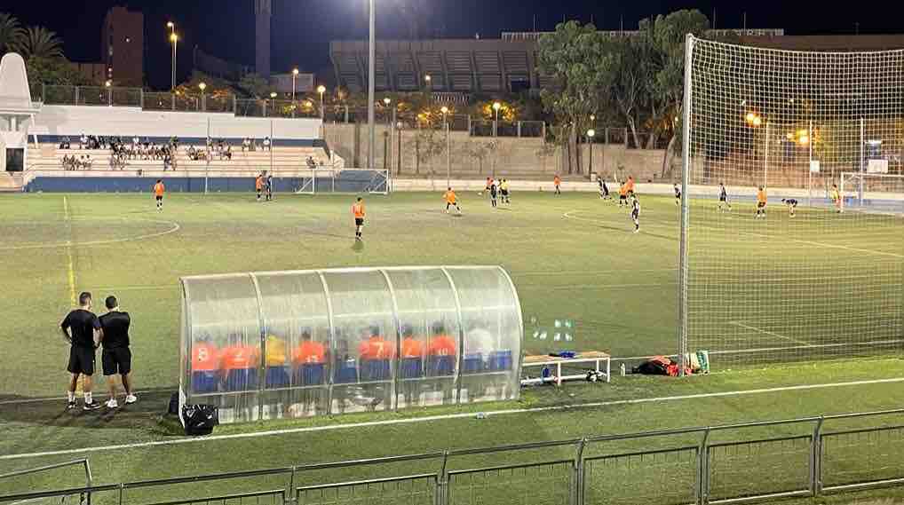 ✅️ El Hércules Juvenil A ha ganado 2-0 al Juvenil A del CF Benidorm en un nuevo amistoso. Marcaron Maru y <a href="/mohaabdel8/">moha🇩🇿</a> para los de Luismi Ramírez.

🔜 En principio, sábado partido contra el Alcoyano en Alcoy

📸 @FuturaHercules