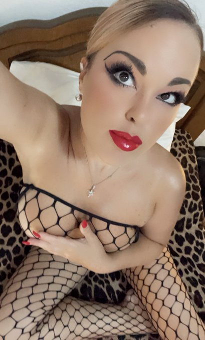 On #hot #mistress https://t.co/zou4MBEH1L<a href="/tag/hot"class="tags">#hot</a><a href="/tag/mistress"class="tags">#mistress</a>