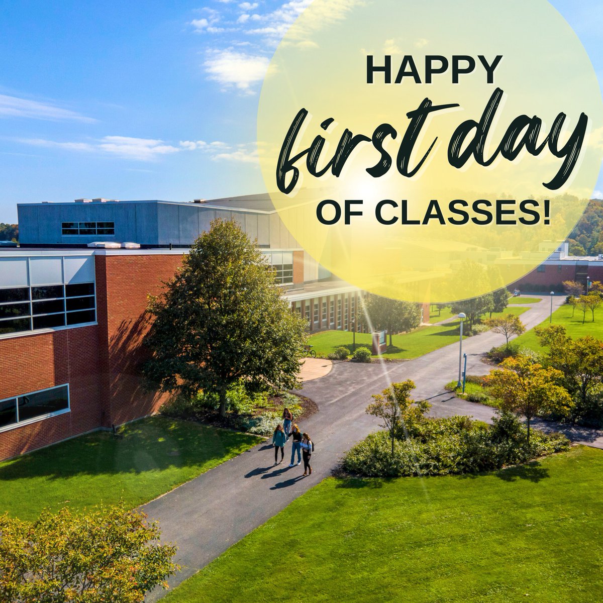 MVCC_UticaRome's tweet photo. Happy first day of classes, Hawks! 💚 https://t.co/Lt81ZVzgrw