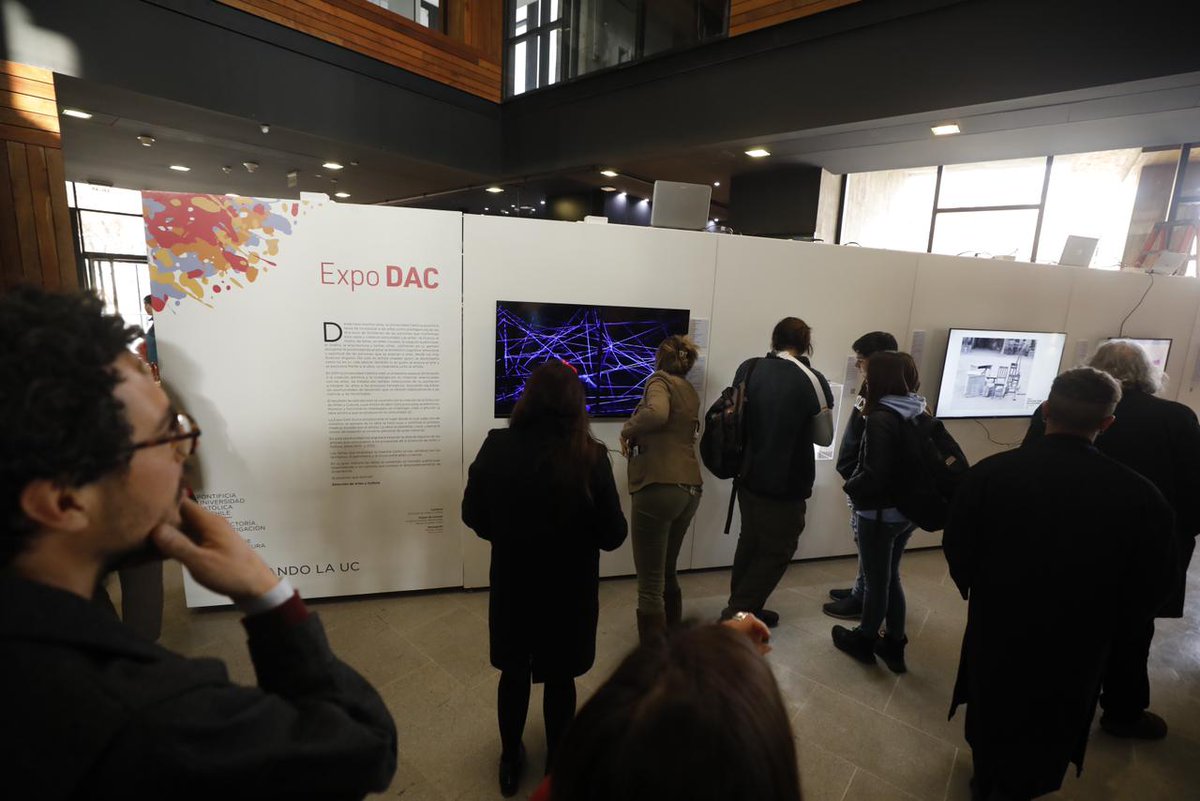 ucatolica's tweet photo. #CulturaEnLaUC ¡@artificalauc vuelve con todo este 2do semestre! Visita la #ExpoDAC✨🖼️ que da vida a obras creadas por #DocentesUC, #EstudiantesUC, funcionarias y funcionarios durante la #Pandemia, en el @CentroinnovaUC del Campus #SanJoaquínUC. Más info: https://t.co/X3XXOtAsdV https://t.co/YCreRfE3Ex