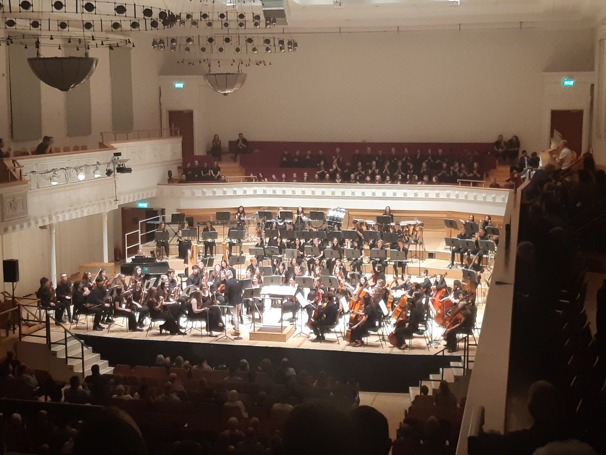 MrsKellyWW's tweet photo. On the way home after a terrific concert courtesy of the Concert Band &amp; Orchestra @wssotrust 
Wow, what a gig! Bravo to Chris Mitchell and @LoweMurmurs for brilliant performances and giving young people a chance to flourish. Looking forward to Training Band next!
#keepmusiclive https://t.co/FaiaDBnfP7