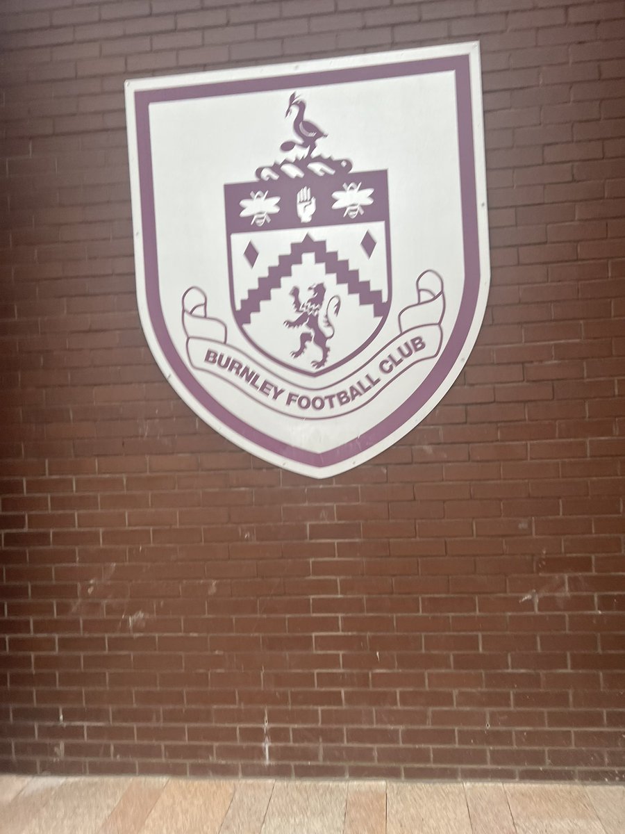 Welsh_Bailey's tweet photo. Representing Wales running around #Burnley today taking in all the sights! (Whilst also listening to @jordannorth1 and @williamhanson  on the #HelpISextedMyBoss podcast!) https://t.co/ujJiN0BIGo