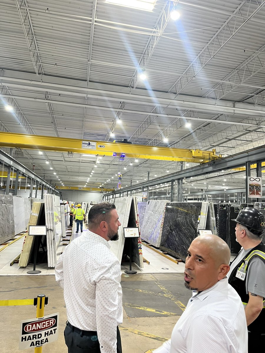 Great day learning something new! All about countertops! Knowledge is power 🧡<a href="/lrynsmock/">L. Ryan Smock</a> <a href="/AmarisSanchez4/">Amaris Sanchez</a> <a href="/Manny_CubFan/">manuel romero</a>