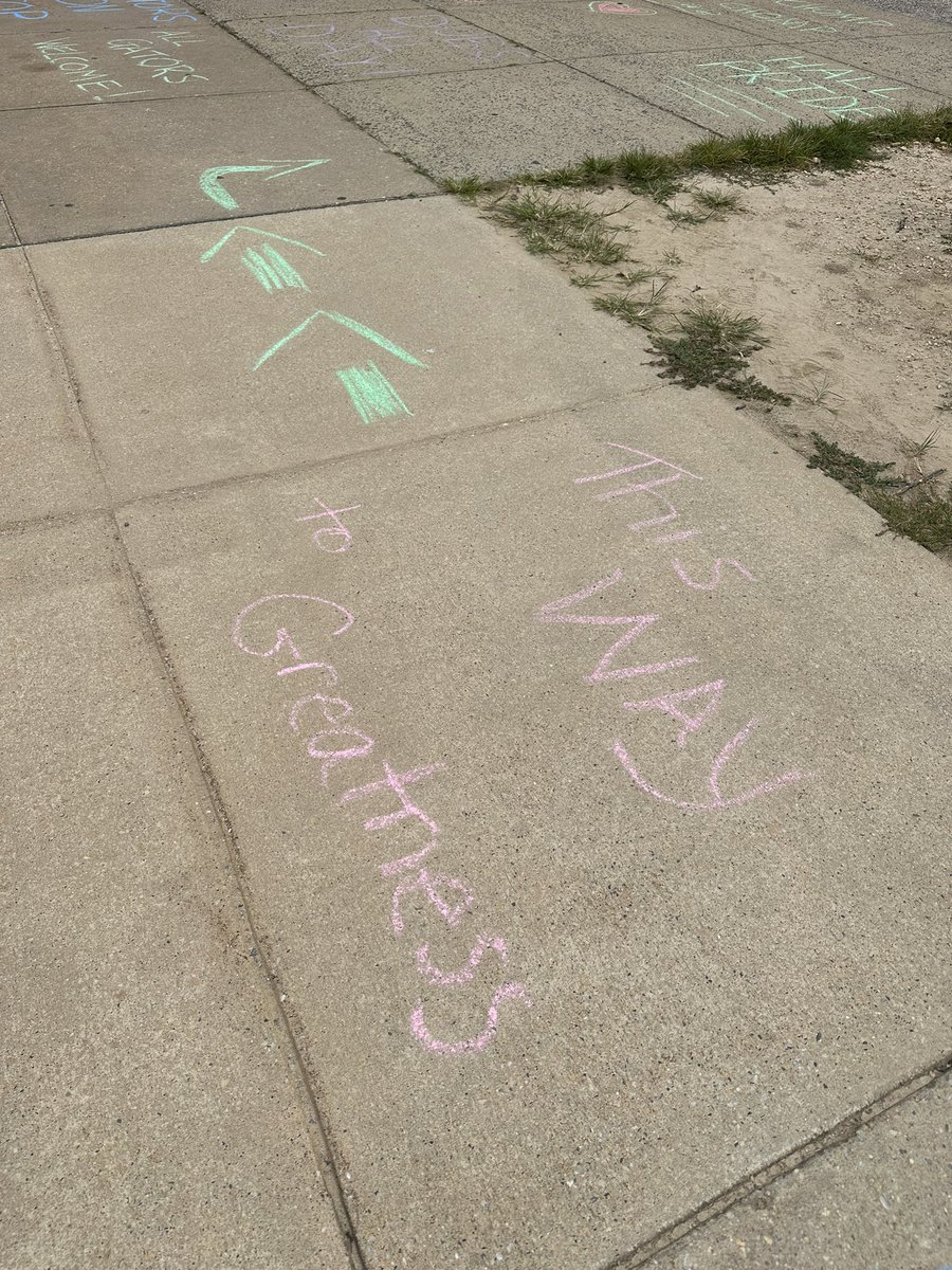Hall_Pride's tweet photo. A big thank you to several of our Rotary Club members for chalking positive messages for the Class of 2027. Rotary students also helped teachers in the classroom. 

We are ready for the Class of 2027! 

#hallpride 🐊 #bcpsbacktoschool https://t.co/wWDeBvzpbH