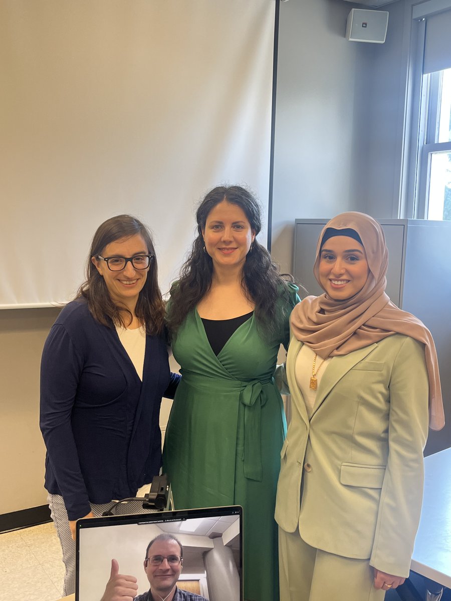 Calgary Linguistics (@calgarylinguist) on Twitter photo Celebrating success today <a href="/UCalgaryLing/">UCalgary Linguistics</a>! Congratulations to Summer Abdalla for successfully defending her MA thesis today!! 🎉🎉🎉
#ucalgary #linguistics Celebrating success today <a href="/UCalgaryLing/">UCalgary Linguistics</a>! Congratulations to Summer Abdalla for successfully defending her MA thesis today!! 🎉🎉🎉
#ucalgary #linguistics