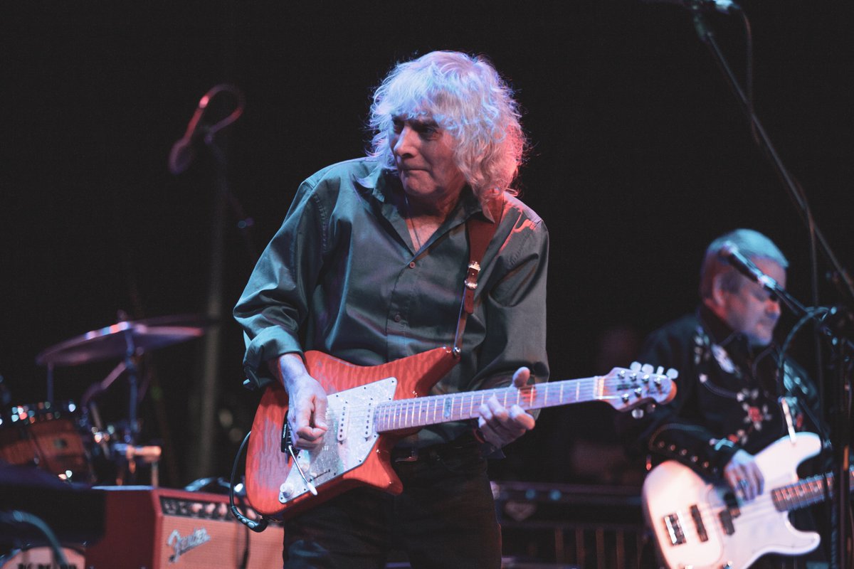 Albert Lee

One of the most respected and renowned guitarists in music history, Albert Lee has worked with the likes of Eric Clapton, The Everly Brothers, and Emmylou Harris over an illustrious career spanning 60 years.

📅 Monday 16 October 2023
📲tinyurl.com/2p8jx6pw