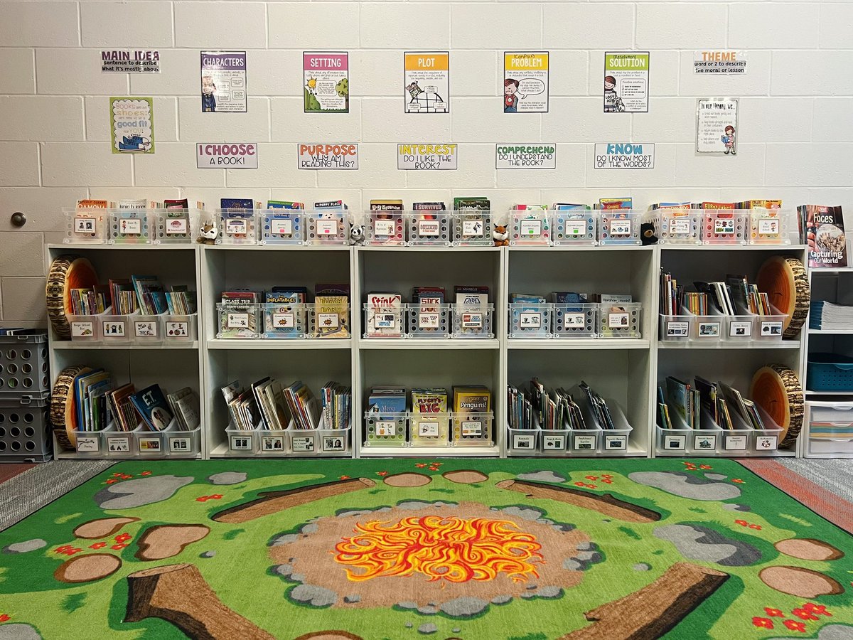 Library is DONE! ✔️ 
Unless I decide to reorganize it for a fourth time.. 🙃 lol 
I replaced my bins this year and the fact that they all match now is making me oh so happy! 😊 #teacherthings #teacherlife #classroomsetup