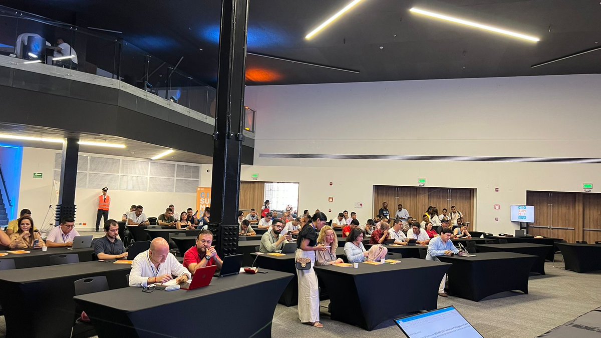 Estamos presentes en el evento que impulsa la Transformación pública digital para el Cambio y desde #Cali, la sucursal del cielo, el <a href="/Ministerio_TIC/">Ministerio TIC</a> da la bienvenida a los 100 líderes CIO que participan en este #CIOSummit2023.