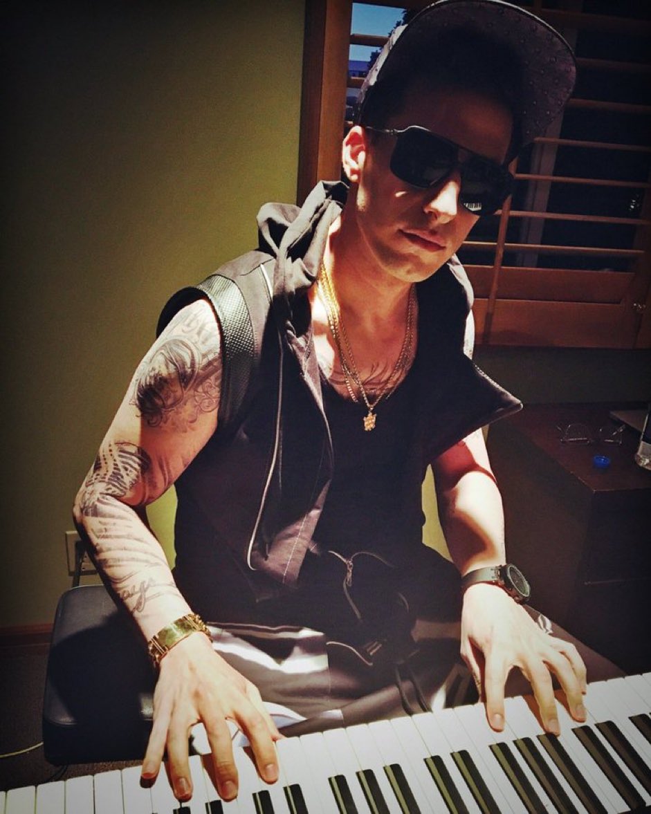 connor4real's tweet photo. Back in the studio. #connor4real #working #music https://t.co/VMbbQfZEKu