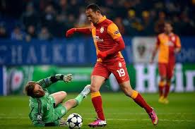 kader_keita11's tweet photo. Fredrik Midtsjö golü atınca aklıma direk Umut Bulutun Schalkeye attığı gol aklıma geldi💛❤️
#FedrikMidtsjö
#UmutBulut
#MOLvGS https://t.co/aKxqwWlEp5