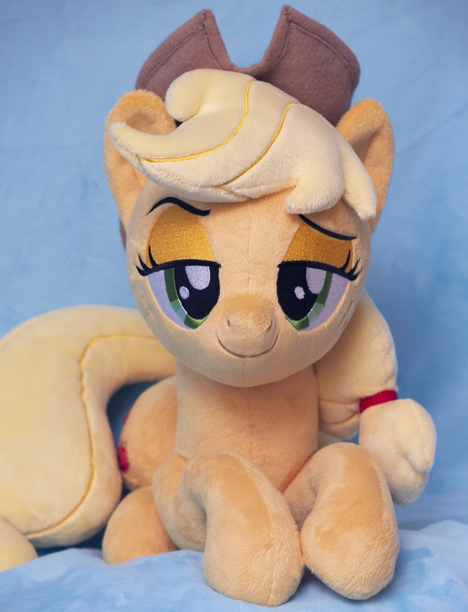 Anyone interested in some custom embroidery files for plushies?❤️Doesn't have to be for ponies!