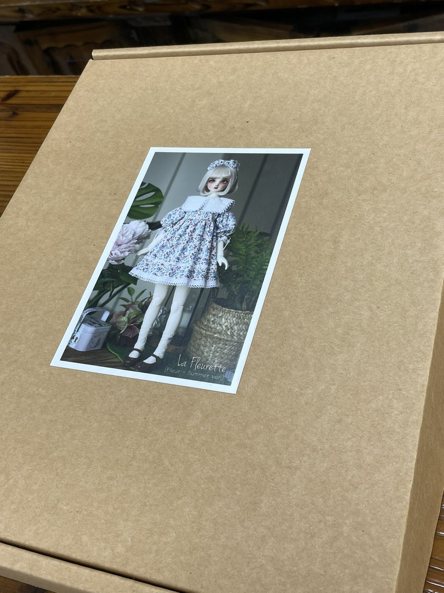 BJD_vviya's tweet photo. #트인덕장터
La Fleurrtte 플뢰르 크림 색상 판매합니다.
미개봉제품를 장터에서 구매후 보관하다 최근 꺼내서 1회 실내 촬영했습니다.

사이즈 : SD9
구성 : 원피스, 드로워즈, 머리띠, 니삭스, 엽서
가격 : 운포 13만원 

dm문의주세요! https://t.co/6FkpN5nmHm