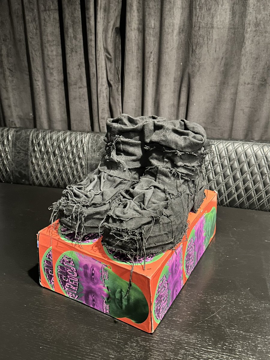 trevoskiii's tweet photo. Denim “JOOTS” by me ♥️handmade♥️
https://t.co/imUxOtH6KO https://t.co/NDSgvgrWzT