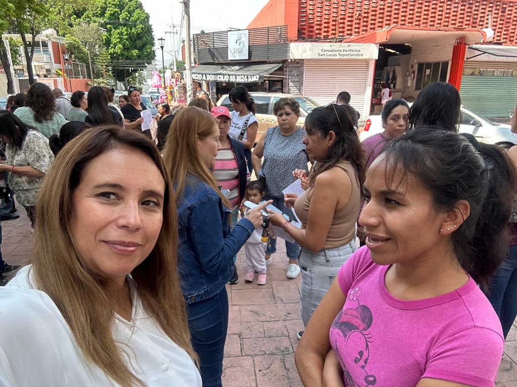 IvonneMacielF's tweet photo. En nuestro bello Tlalnepantla creando, el empoderamiento, fuerza de las mujeres, y sus familias, con nuestro Gobernador Alfredo Del Mazo Maza. #Tlalnepantla. https://t.co/izCGSiGnaK