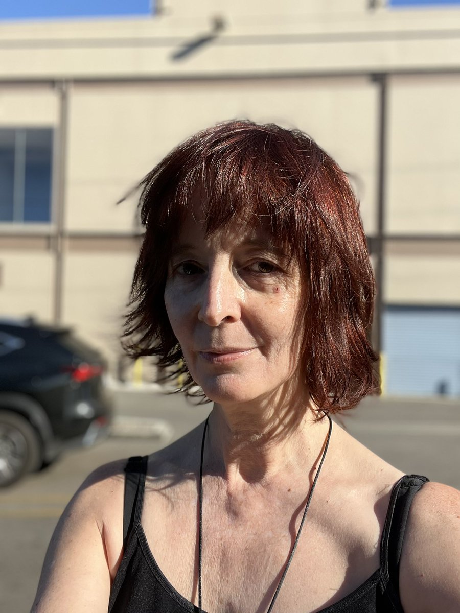 KarenKahler's tweet image. “Don’t go right home,” says my stylist as my appointment comes to a close. “Go out somewhere! Show off your hair!” So here my hair and I are in the parking lot and rice aisle of Marukai Market. Do I know how to party or what? 

#haircut #cutandcolor