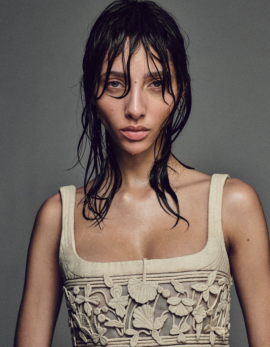 thesoftestaura's tweet image. yasmin wijnaldum for vogue germany ‘state of art’ july/august 2021 issue shot by chris colls