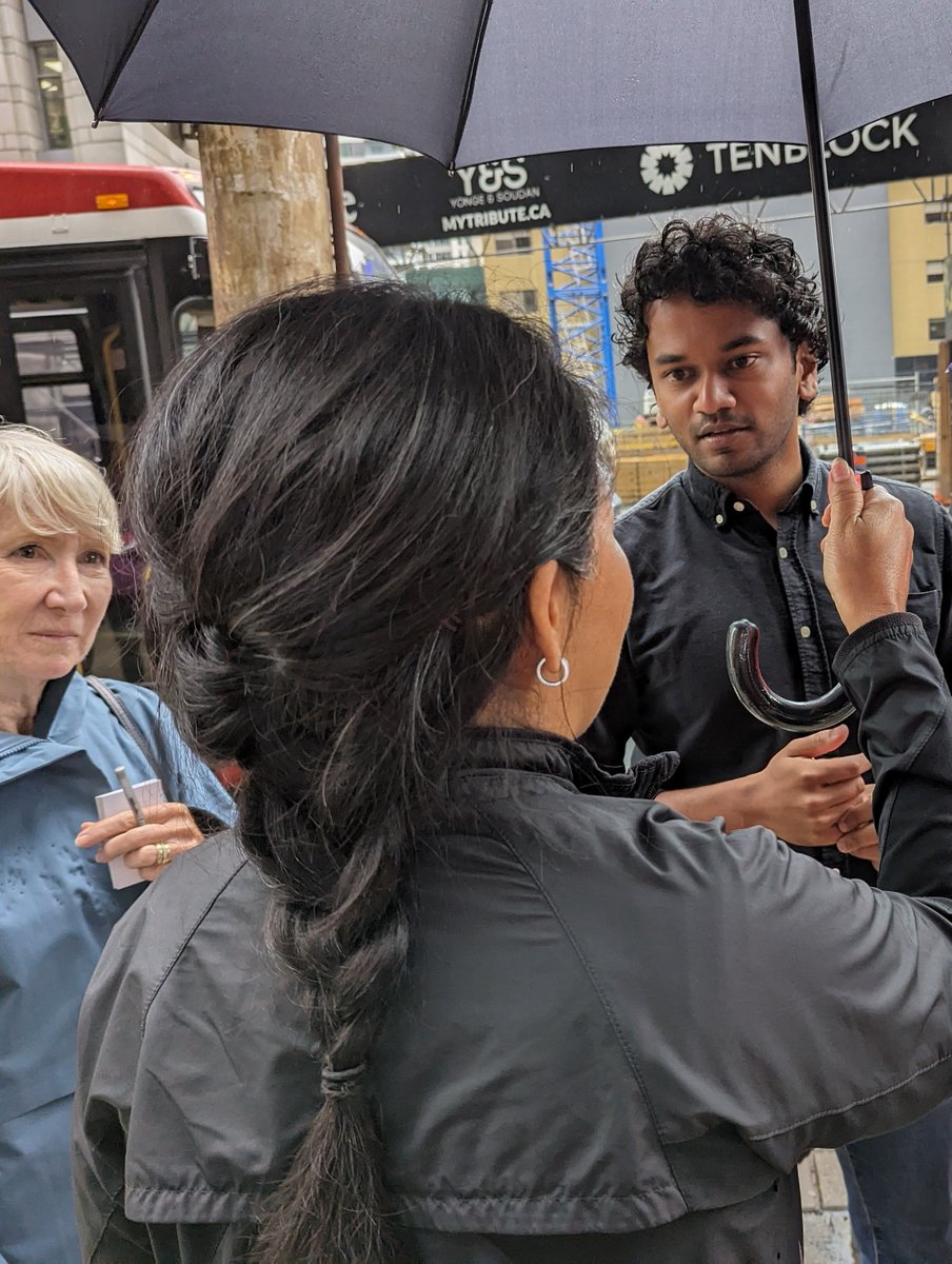 I visited the striking TVO workers today. TVO was there for me growing up, so I'm proud to stand in solidarity with them now. Let's listen to their shirts: fund TVO like it matters - no more precarious employment and decent wages for all.

#OnPoli #FundTVOLikeItMatters @tvo_cmg