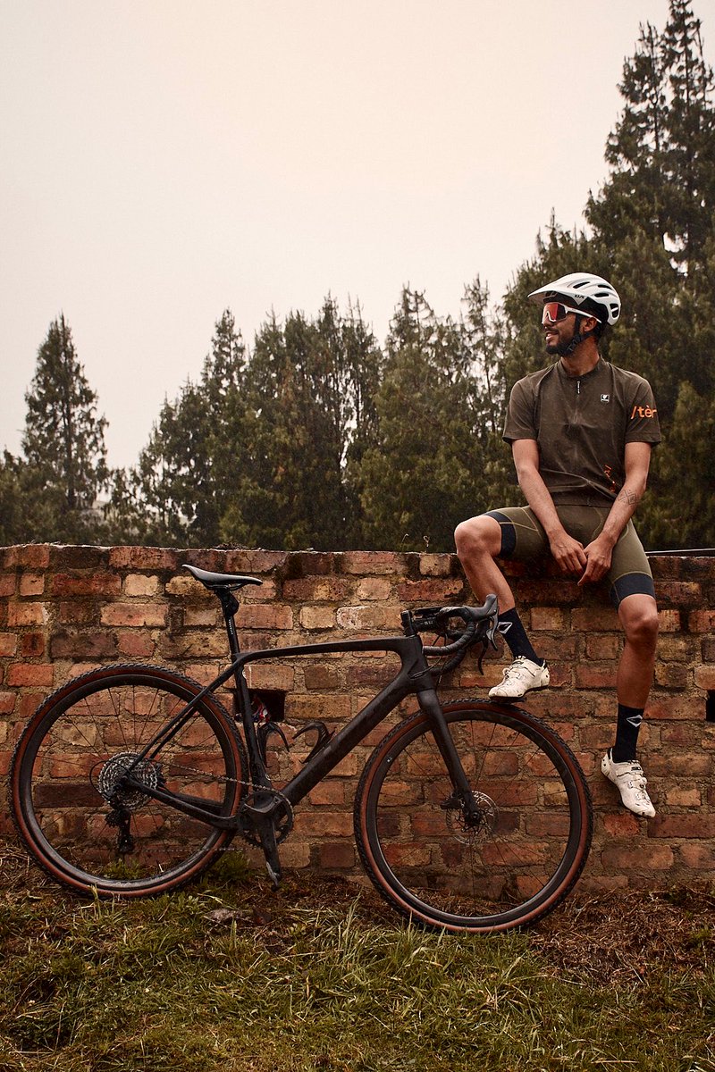 Disfrutando los días en la montaña ⛰️ #look #Gravel