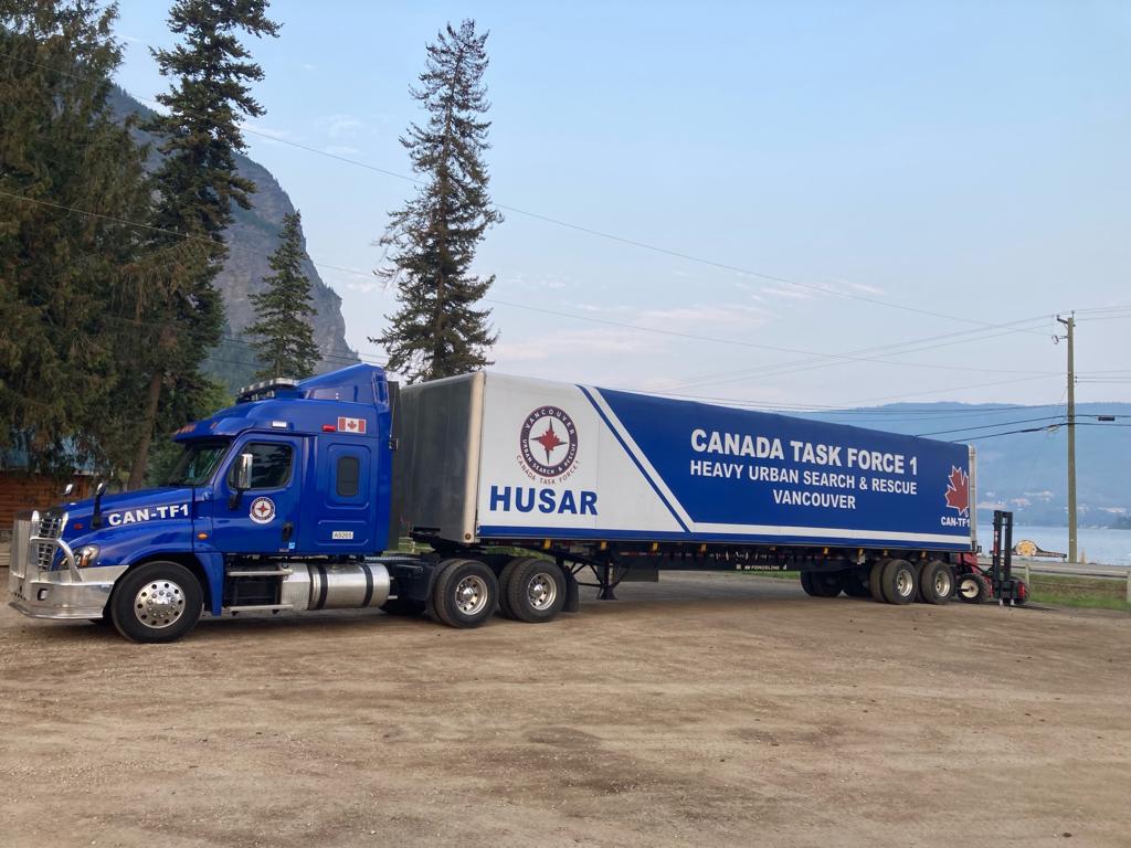 VPDChiefRai's tweet image. Thank you to all #HUSAR-#Canada Task Force 1 members in support of our communities devasted by the 
#wildfires &amp;amp; a special 'shout-out' to our @VancouverPD HUSAR team for pulling double-duty, #ThankYou!
#service to #community @CityofVancouver