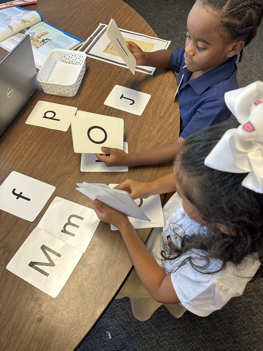 Second grade has been BUSY being SUPER CITIZENS! Practicing being KIND while working in stations and also making a DIFFERENCE in their learning. <a href="/tjleelions/">TJ Lee Lions</a>