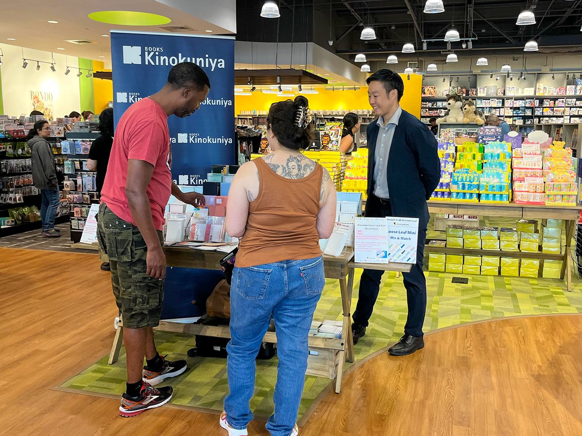 KinokuniyaUSA's tweet image. Thanks to everyone who came out to our Atlanta store for the #maruman all-you-can-stuff loose-leaf event last weekend! This event continues w/ Maido San Francisco on 8/25 &amp;amp; Kino New York on 8/26 w/ both ending on the 27th! Stop by and create your perfect notebook for $7.95+tax!